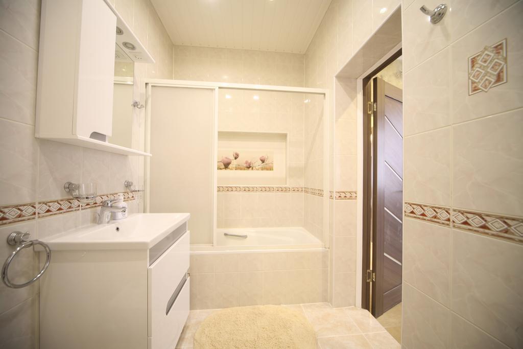Three Bedroom Apartment Old Town ريغا المظهر الخارجي الصورة